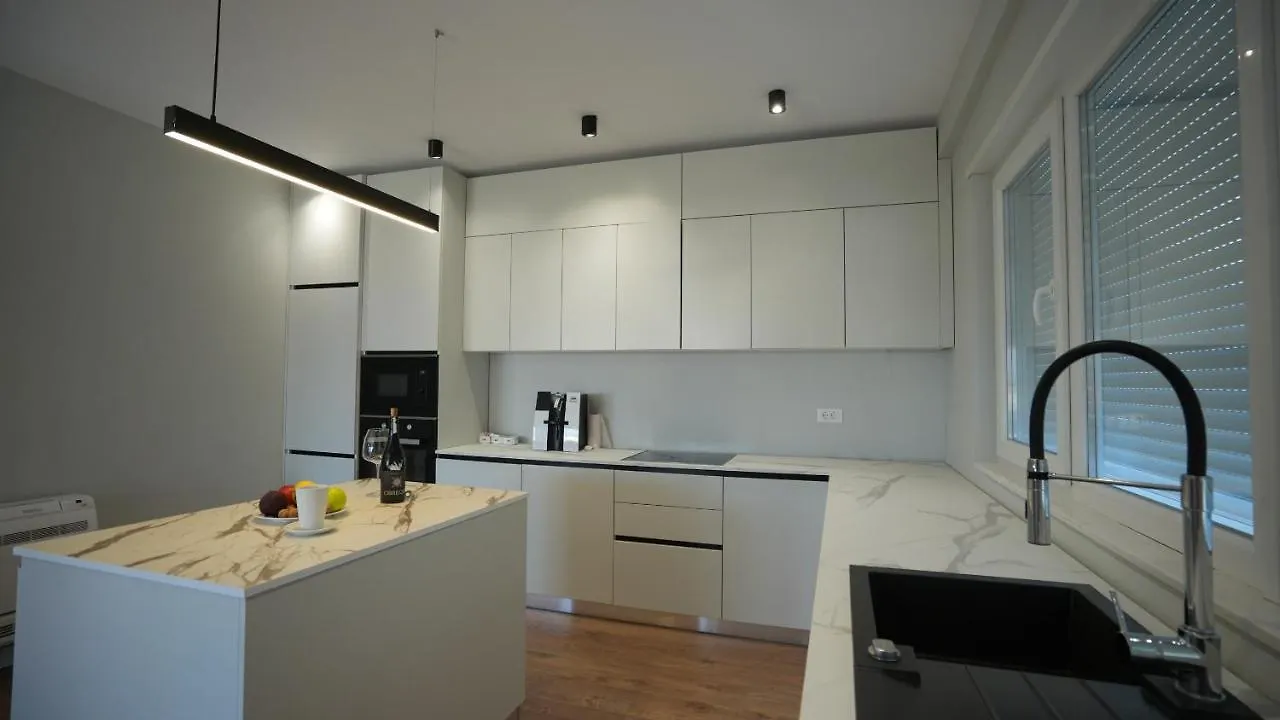 Villa 22 Тирана